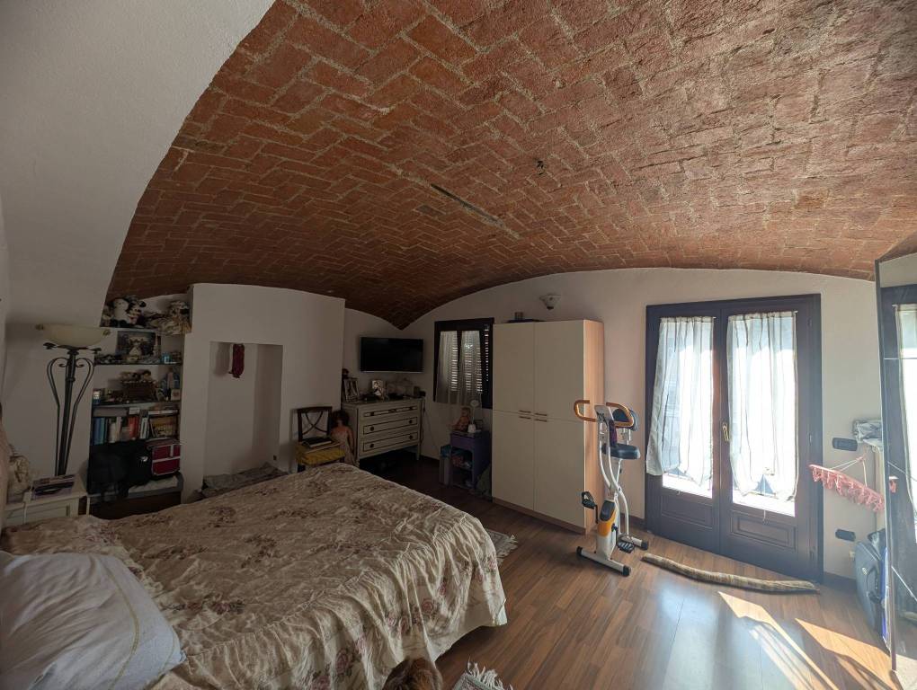1020